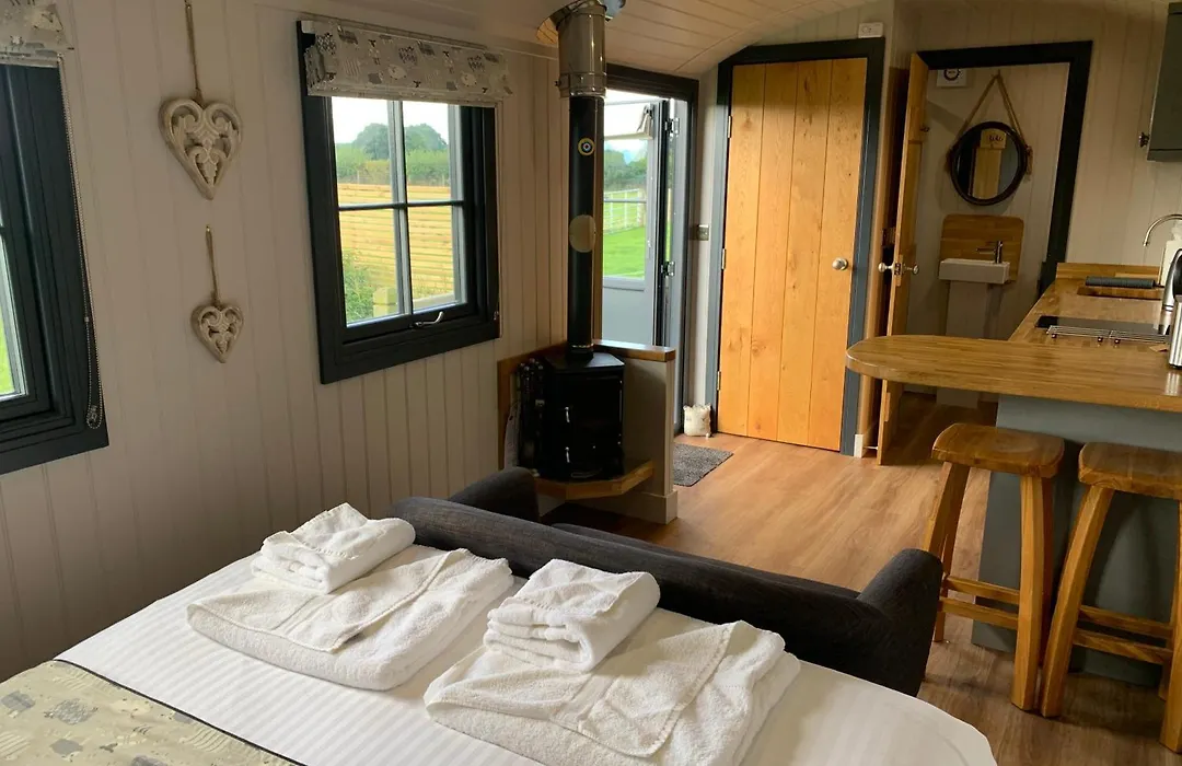 Springwood Shepherd Huts Glamping York-1